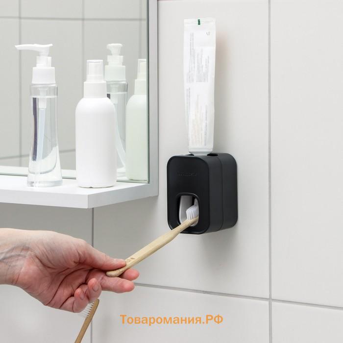Выдавливатель для зубной пасты на клейкой ленте , 5.5×6×9 см, белый
