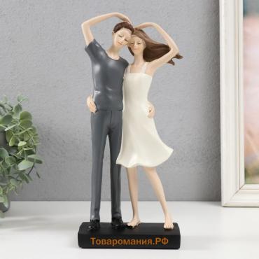 Фигурка полистоун «Влюблённые: одно сердце на двоих» 12×6.5×27.5 см